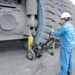 ELEVADOR PORTÁTIL NEUMÁTICO PARA VEHÍCULOS MINERÍA GRAN TONELAJE  POW´R-RISER